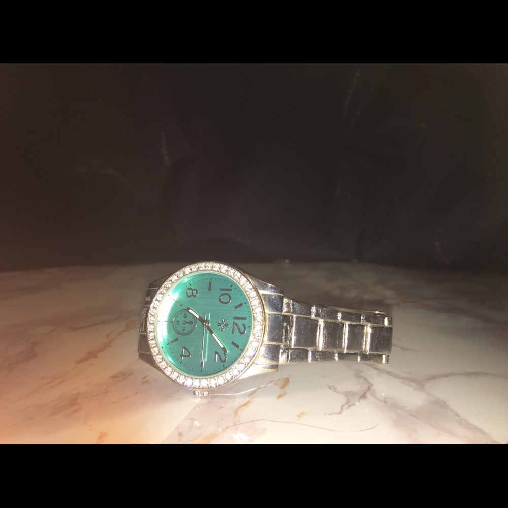 Watch - Picture 6 of 8